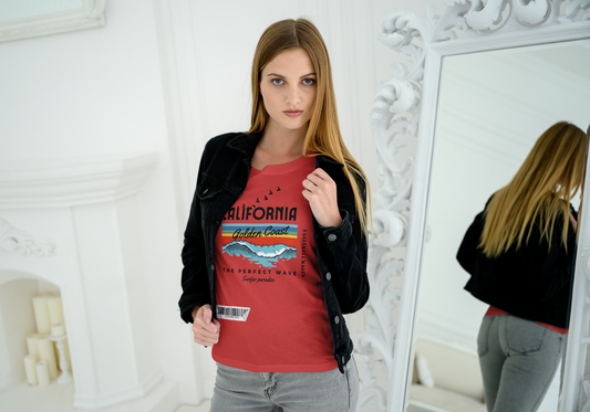 “CALIFORNIA GOLDEN COAST” Oversized Graphic Tee for Women – ASTER STORE Exclusive