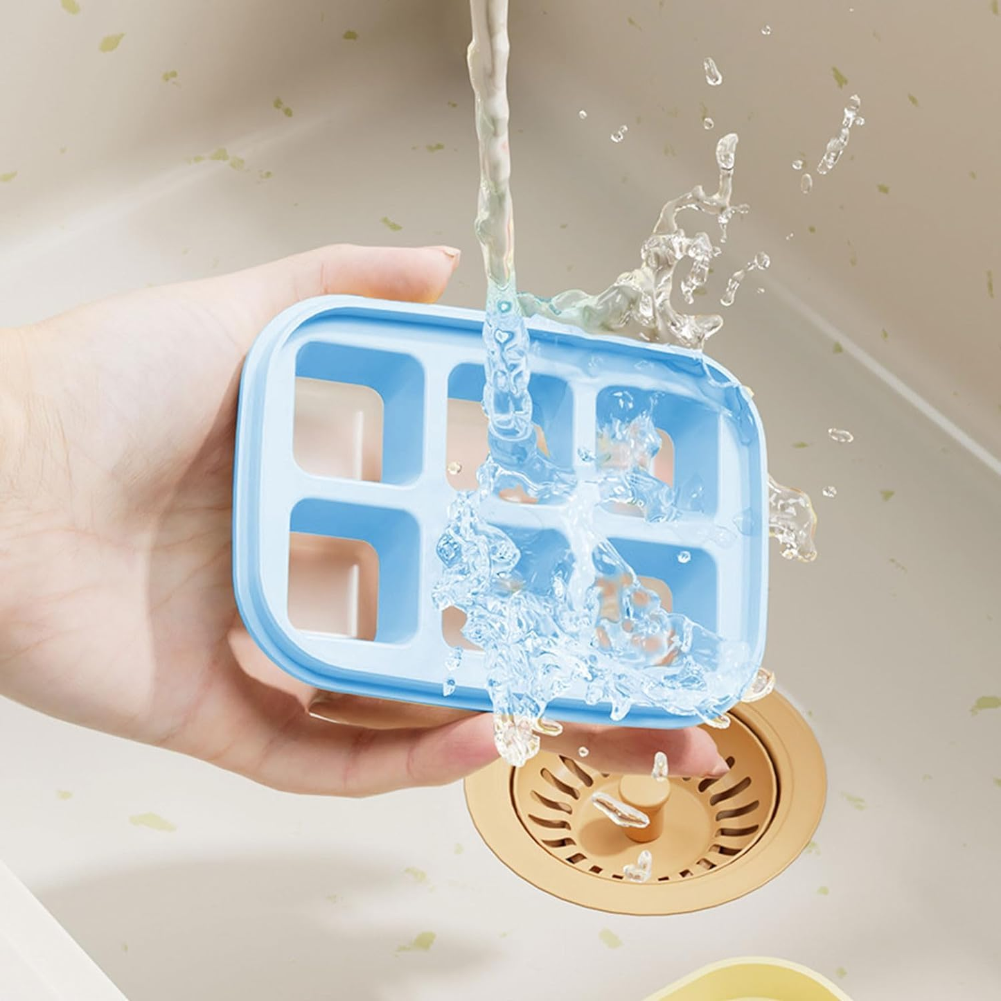 Small Pop-up Ice Cube Tray, 6 Compartment Ice Cube Tray(Blue, 4 Piece)