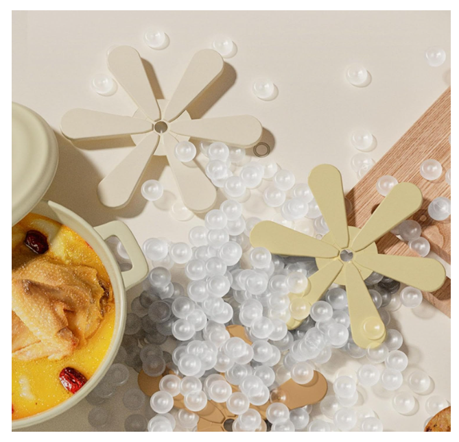 3X Folding Heat Insulation Pad Insulated Hot Pad for Pot Utensils Hot Dishes Round Base | 3 Silicone Trivet Mats 1 Stand