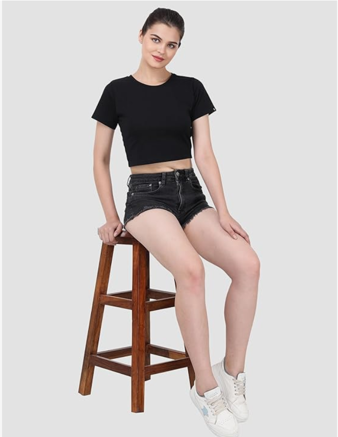 Essential Solid Black Crop Top – Soft, Stretchy & Stylish