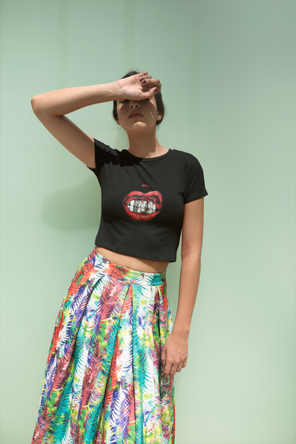 Medusa Lip Graphic Crop Tee – ASTER Bold Series